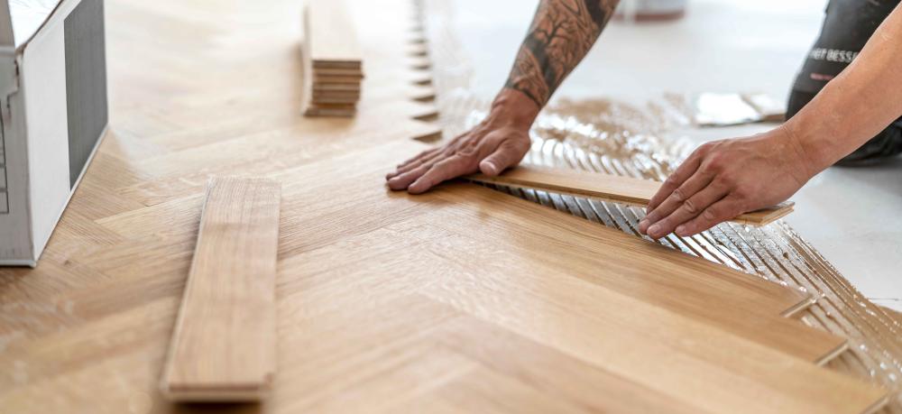 Pose de parquet par un professionnel